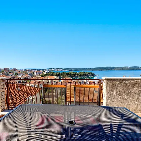 Apartment Limun-3 By Interhome Trogir